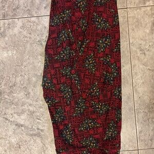 Lularoe Red Patterned leggings